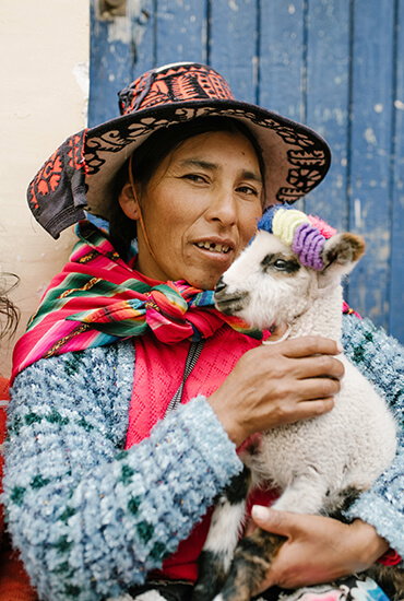 Image-world_wide_helping